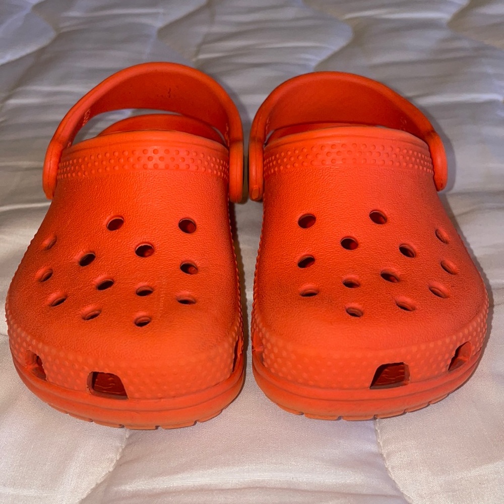 Toddler Crocs Size 6